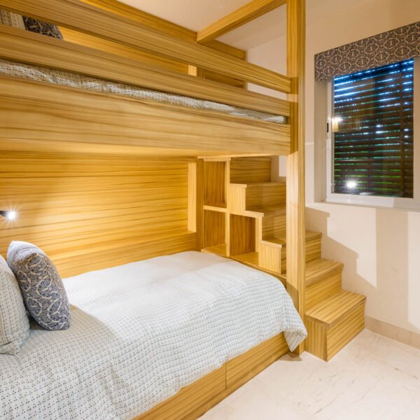 Bedroom 4 (bunk beds)